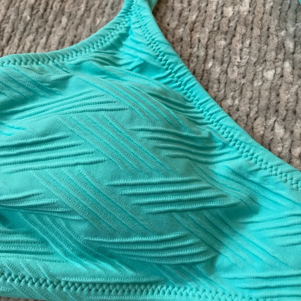 Cupshe Elaine Criss Cross Bikini‎ Top Size Small Teal Blue